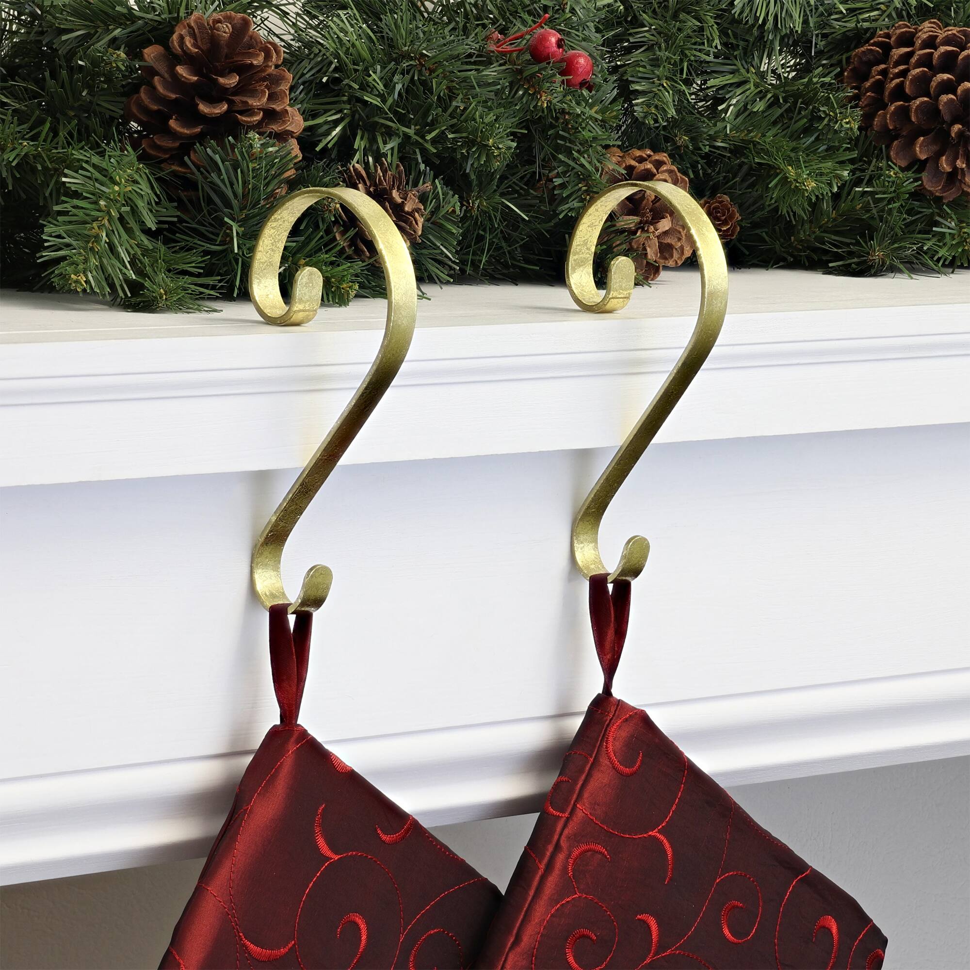 Haute Decor Stocking Scroll® Gold Foil Stocking Holders, 2ct.